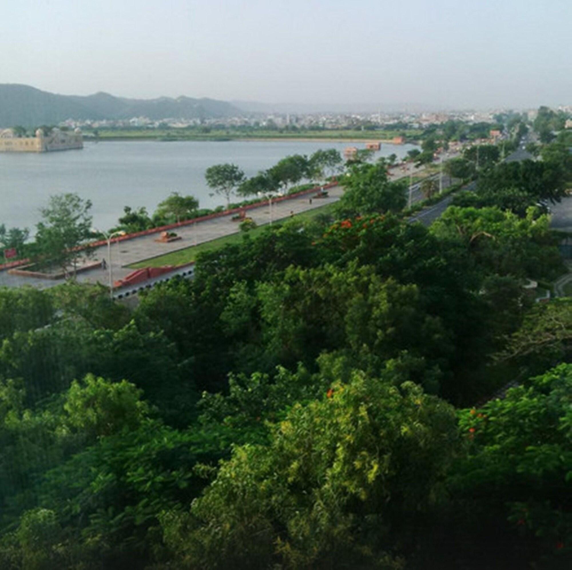 Regenta Central Jal Mahal, Dźajpur Zewnętrze zdjęcie
